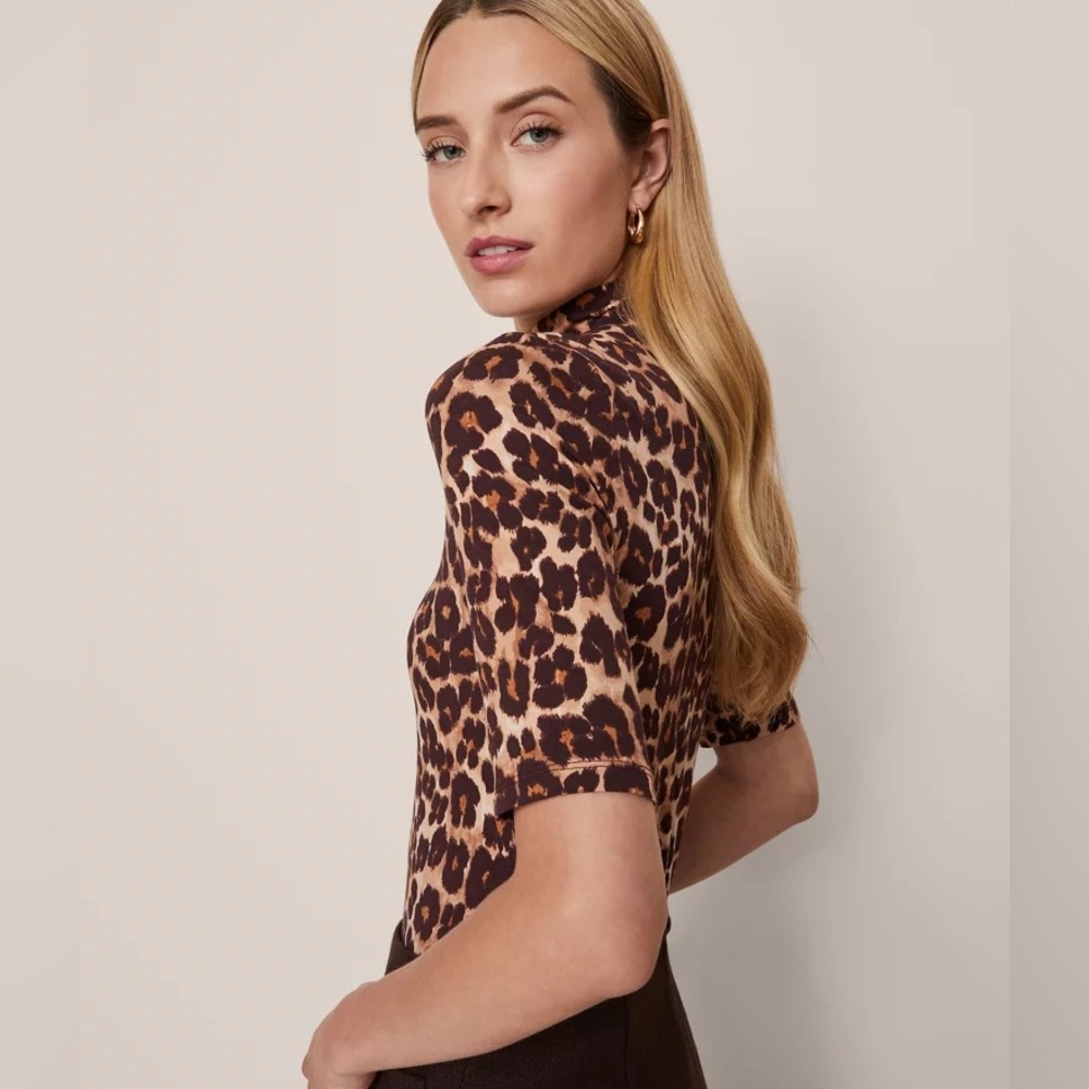 NWT ANN TAYLOR Animal Print Mock Neck SP